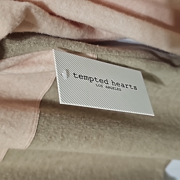 Tempted Hearts Lightweight Sweater - Picture 6 of 8